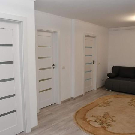Toporasi Apartament Apartment Craiova Exterior photo