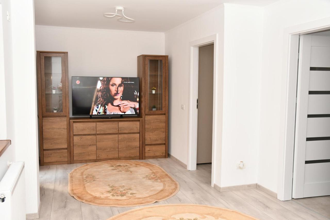 Toporasi Apartament Apartment Craiova Exterior photo