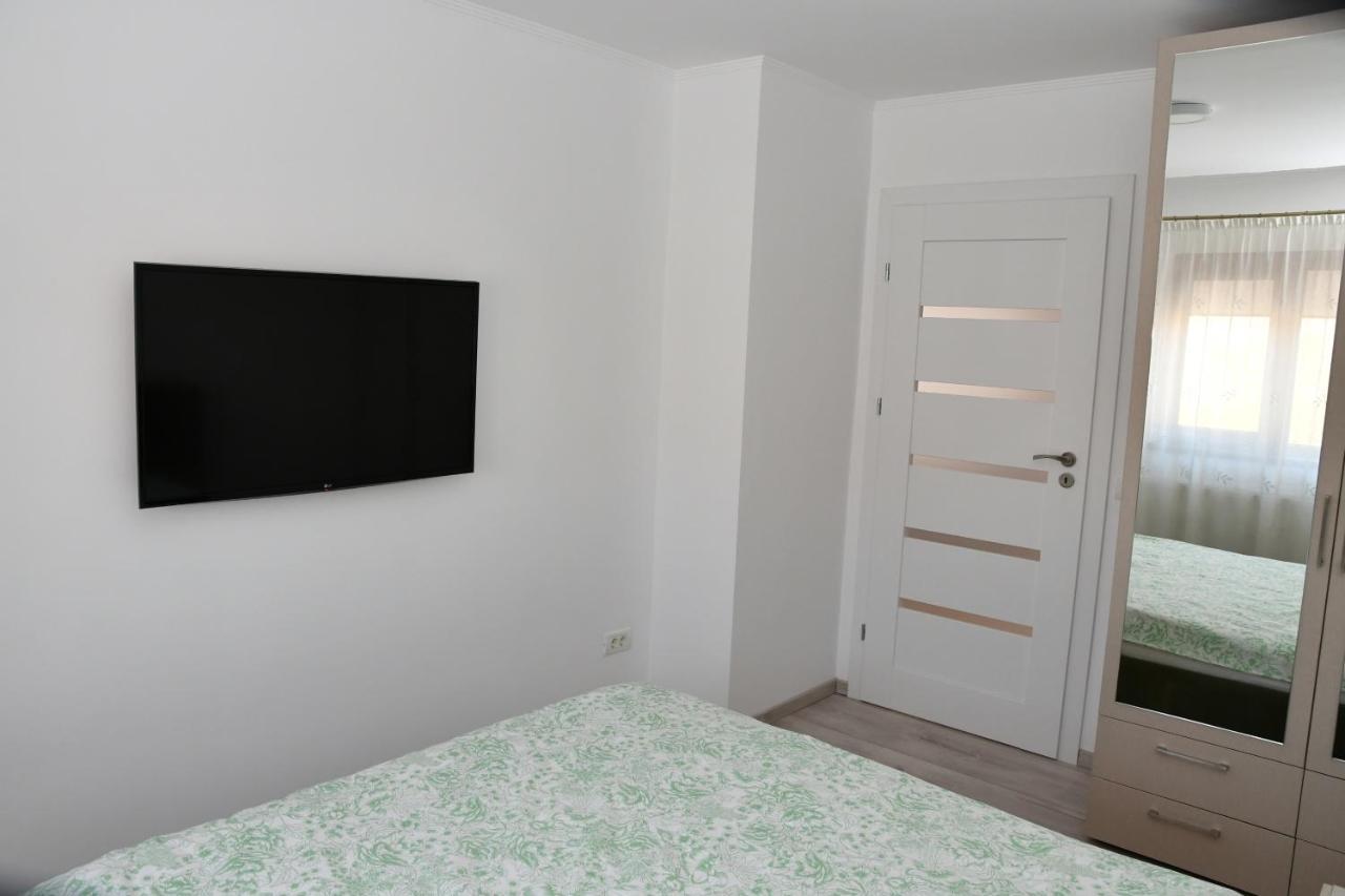 Toporasi Apartament Apartment Craiova Exterior photo